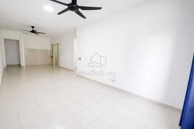 De Bayu Apartment 1