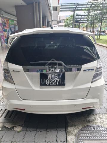 2013 Honda JAZZ 1.3 (HYBRID) FACELIFT (A) - 4