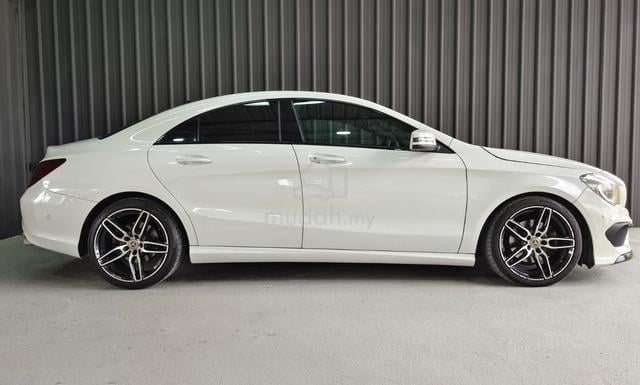 Mercedes Benz CLA200 1.6 FACELIFT (A) AMG CBU - 3