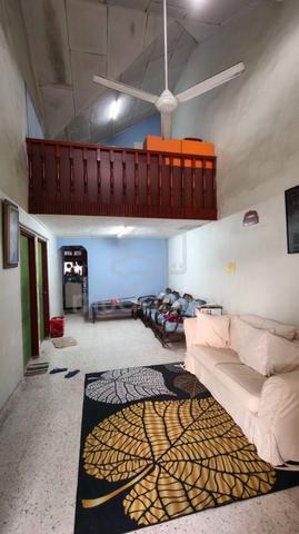 Single Storey Terrace House with Mezzanine Floor Renovated Unit 1