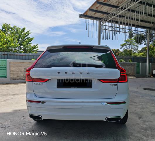 2019 Volvo XC60 2.0 T8 INSCRIPTION PLUS - LIKE NEW - 4