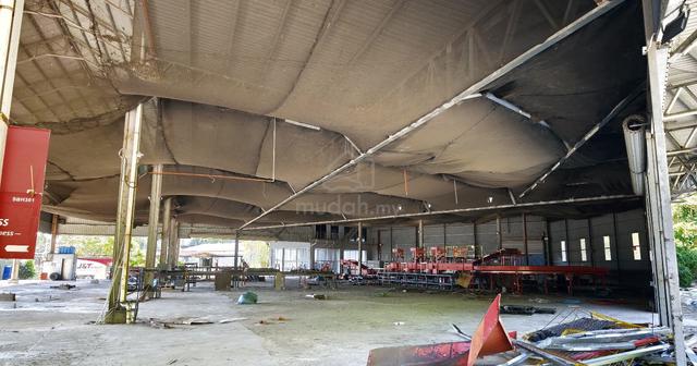 Industrial warehouse at Lok Kawi for rent 1