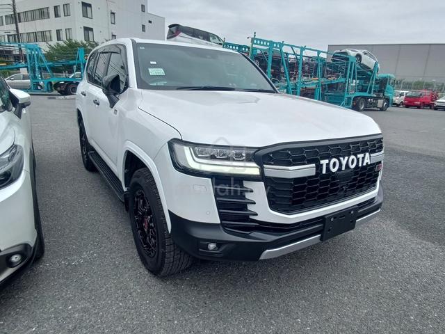 2024 Toyota LANDCRUISER 3.4 300 GR SPORT (A) - 4