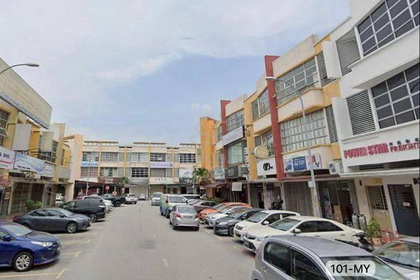 Taman Bayu Tinggi 2 Storey Shop Lot 22x70 Renovated Below Value 1