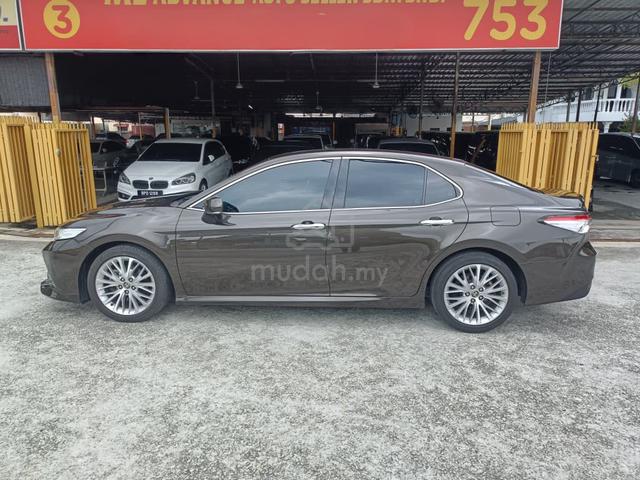 2021 Toyota CAMRY V 2.5 (LOAN KEDAI/BANK/CREDIT) - 2