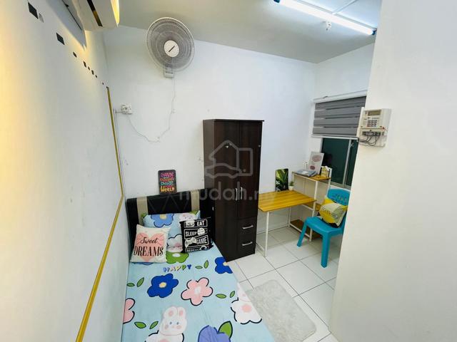 Small room at Seri Pinang Apartments (zero deposit) 1