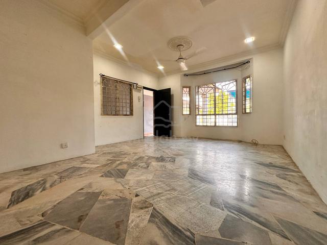 FACING OPEN 2 Storey Saujana Utama Sg Buloh KITCHEN EXTENDED 1