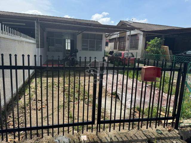 SP Taman Ria Jaya MakYong Single Storey End Lot House For Sale 3R2B 1