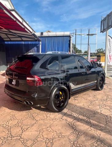 2010 Porsche CAYENNE 3.2 957 (A) - 3