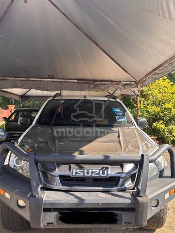 2016 Isuzu D-MAX 2.5 BEAST (A) - 3