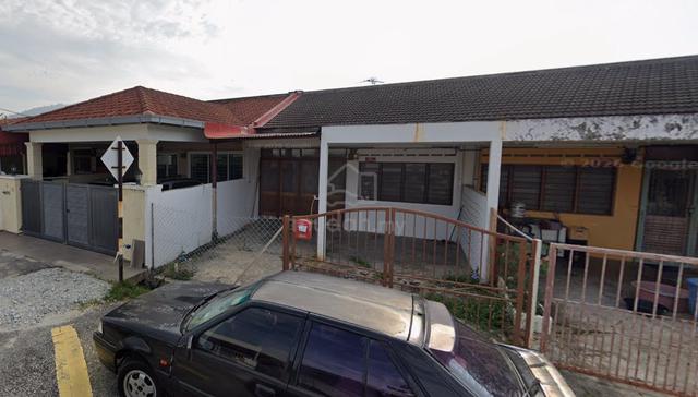 Bank Lelong. Strategic Location. Below Market Price. 1