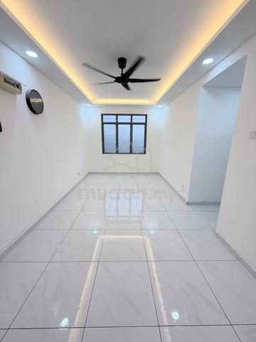 Rumah Pangsa Laman Tasik 1