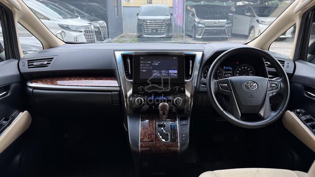 Toyota ALPHARD 2.5 X FULL LOAN - 3