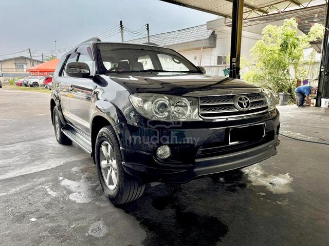 2011 Toyota FORTUNER 2.7 V TRD SPORTIVO - 1