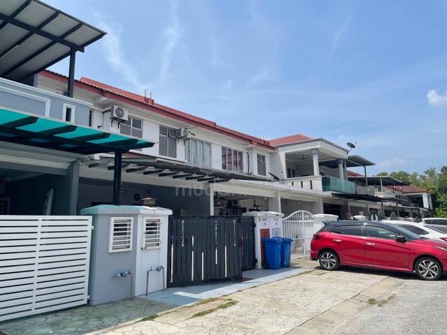 RENOVATED CANTIK Double Storey Taman Alam Indah, Seksyen 33, Shah Alam 1