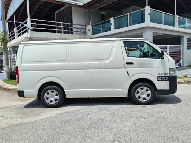 2021 Toyota HIACE 0 2.5L (M) - 3