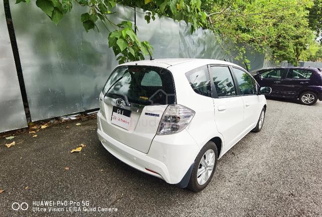 2014 Honda JAZZ 1.3 HYBRId (A) 1 YEAR WARANTHY - 2