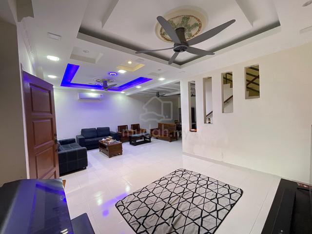 [RENOVATED] 2 Storey Terrace House, Amoda , Botania , Saujana Rawang 1