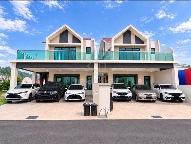 Size 28x70🔥Park 6 Cars🚗 Gated Guarded👮 New 2 Storey in Ayer Keroh💪 1
