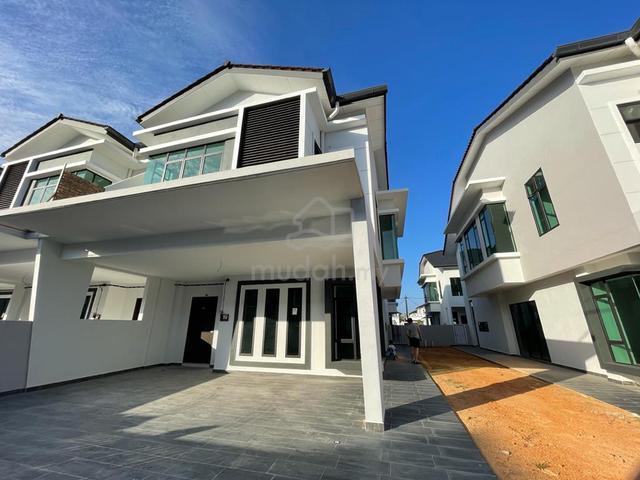 For Sale 🏠 Double Storey Terrace Endlot 1