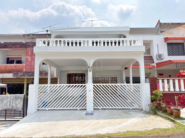Taman Megah Kluang Double Storey Terrace House | Boleh Mohon Full Loan 1