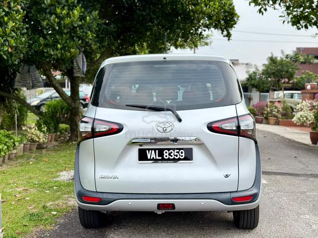 ON THE ROAD 2017 Toyota SIENTA 1.5 NSP170R (A) - 5