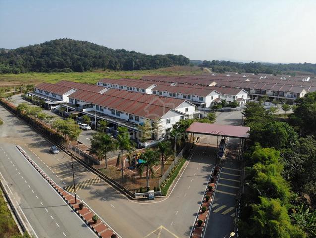 Gated & Guarded |Freehold |Renovated | 4 bed 4 bath | Jalan Bypass 1