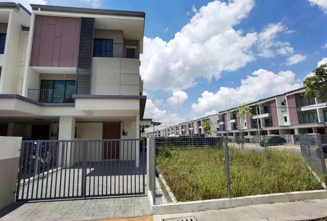 New 1.5 Storey 26x75 Townhouse Taman Putra Perdana Puchong 1
