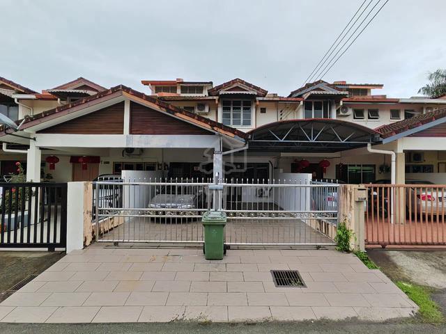 Double Storey Intermediate House at Jln. Keranji For sale 1
