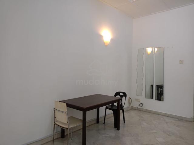 Tropicana Indah Single Storey near MRT. 5min walking distance. 1