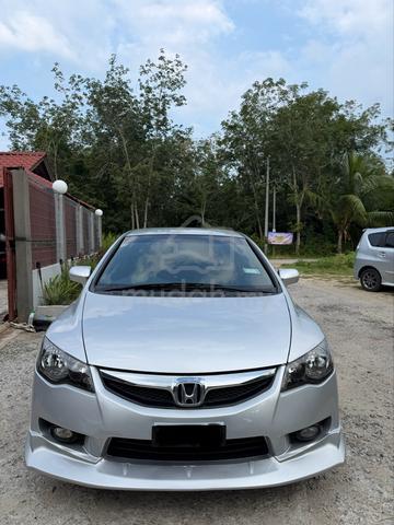 2010 Honda CIVIC 1.8 I-VTEC (A) - 4