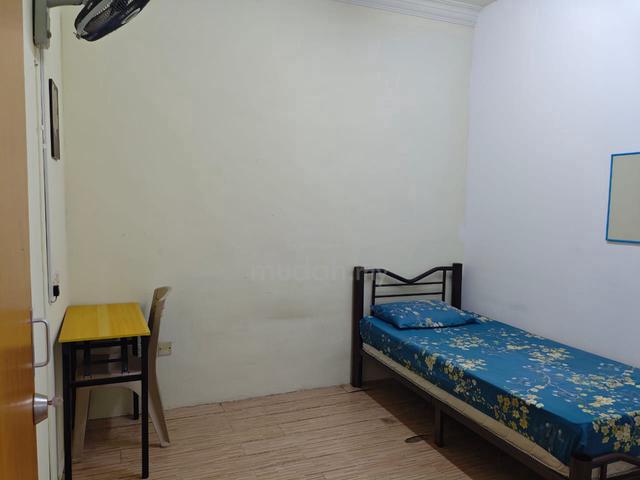 Female room at Taman Ungku Tun Aminah @ Skudai JB 1