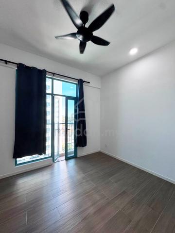 Bay Suites 1