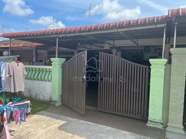 Single storey puteri wangsa non bumi lot fully renovated below market