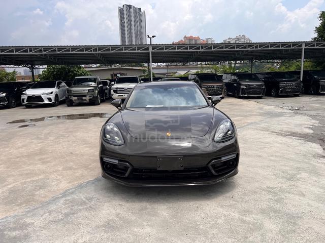2022 Porsche Panamera S 2.9L Platinum Edition - 2