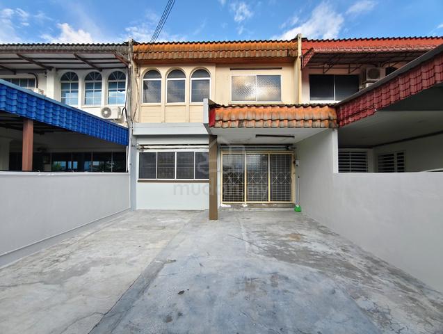 Pengkalan, Pasir Putih| 2 Storey 4 Rooms For Rent 1