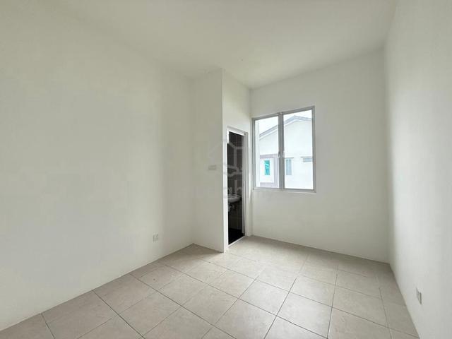 BRAND NEW ❗ Yarra Park Westfeild Puteri Jaya 2 Stry Semi D For Sales 5
