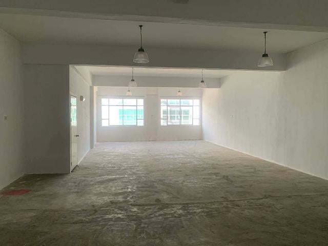 PermyJaya Shoplot For Rent  1
