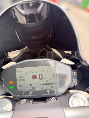 DUCATI Monster 821 - photo 6 of 10