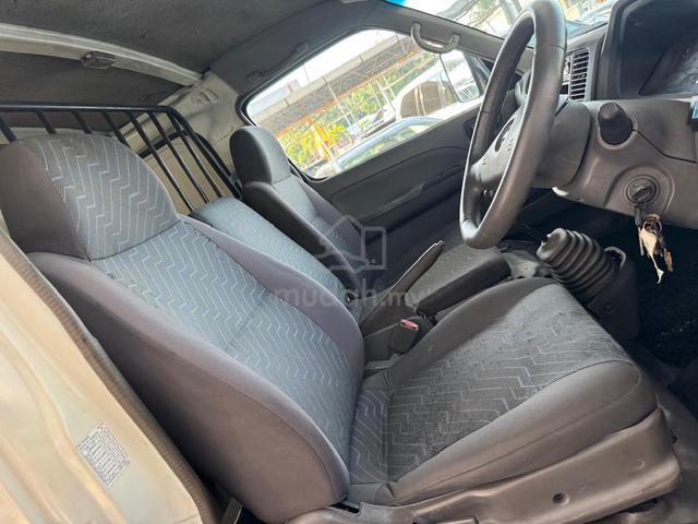 2012 Nissan Urvan Panel Van (M) Boleh Loan - 5