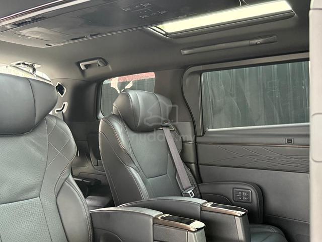 Black Interor 2024 Toyota VELLFIRE 2.4 Z PREMIER - 3