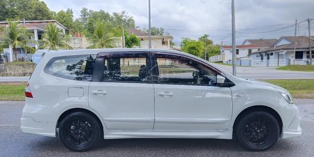 2015 Nissan GRAND LIVINA 1.6 CLASSIC/COMFORT - 3