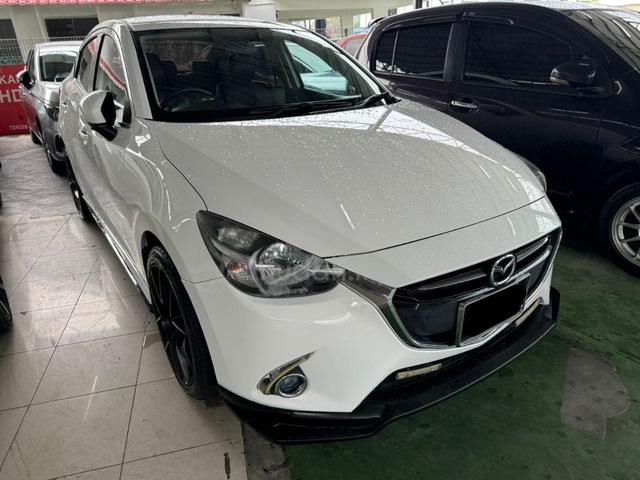2015 Mazda 2 1.5 (A) - 1