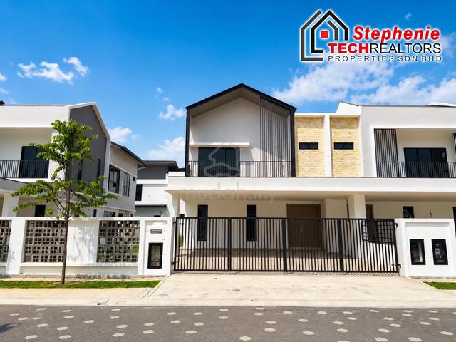 LUXURY HOME BUKIT BANYAN RIDGE GARDEN SEMi D BELOW VALUE GATED GUARD 1