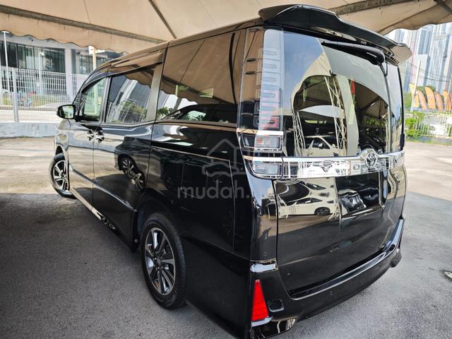 2021 Toyota VOXY 2.0 ZS KIRAMEKI III ALPINE X2 UNG - 2