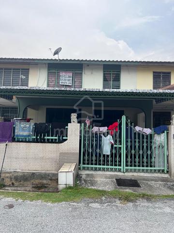 Taman Keledang,Menglembu Double-storey terrace house 1