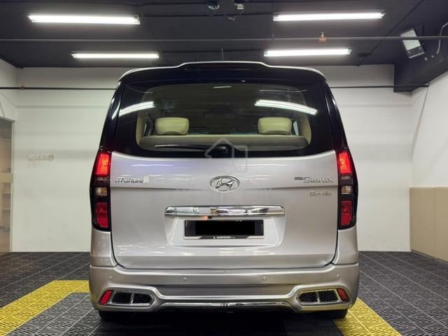 Hyundai GRAND STAREX 2.5ROYALE FACELIFT(A)2.P DOOR - 5