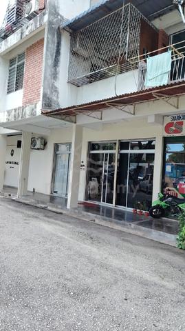 Taman lip sin shop lot 1