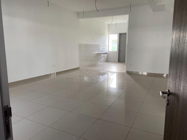 4 rooms double-storey house for rent Nilai Impian 1