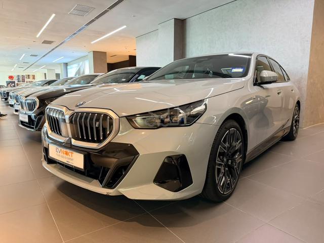 2024 BMW I5 eDrive40 M Sport - Original CBU Unit - 3